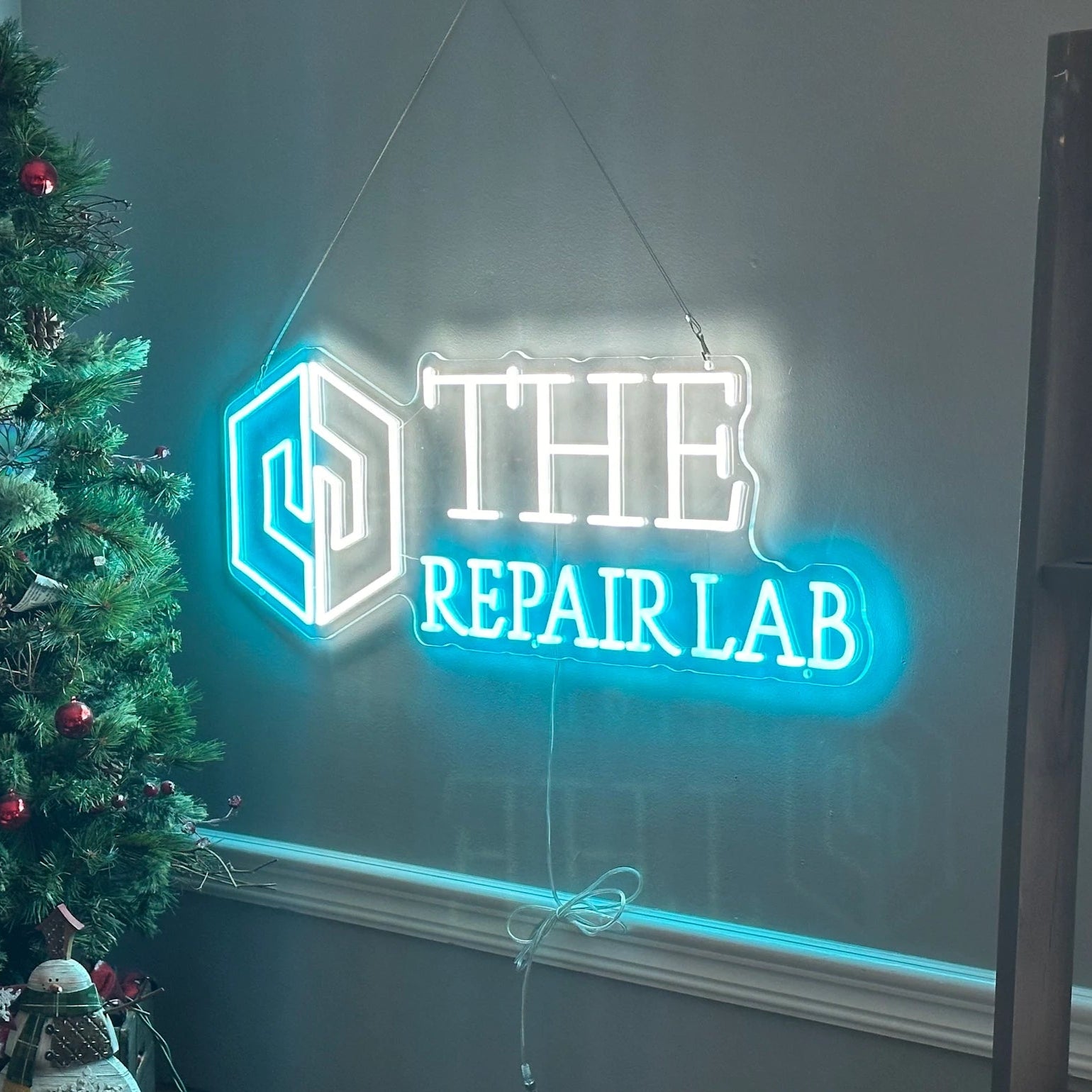 Custom Garage LED Neon Sign - HexaGara